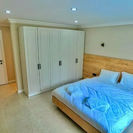 Murat Apartment *